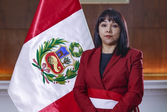 Mirtha Vásquez juró como presidenta del Consejo de Ministros