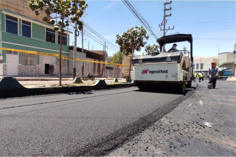 Moquegua: obra de asfalto en caliente de 13 km de vía alcanzó el 83% de avance físico