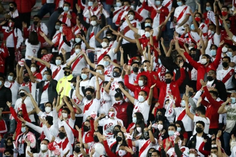 ¡Triunfo blanquirrojo! Perú venció 2-0 a Chile por Eliminatorias Qatar 2022