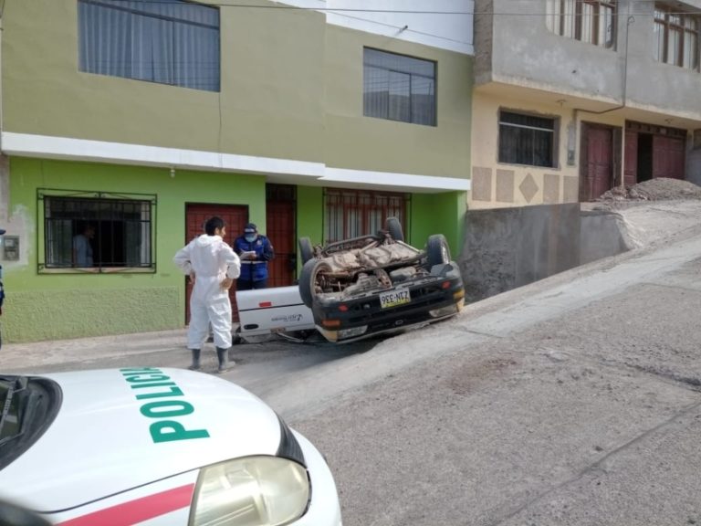 Ilo: Varón resulta herido tras voltearse vehículo en Miramar