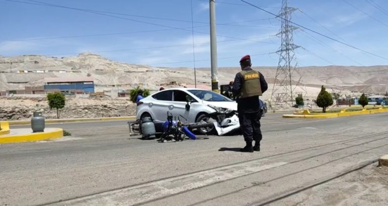 Moquegua: Repartidor de gas estrella moto con vehículo