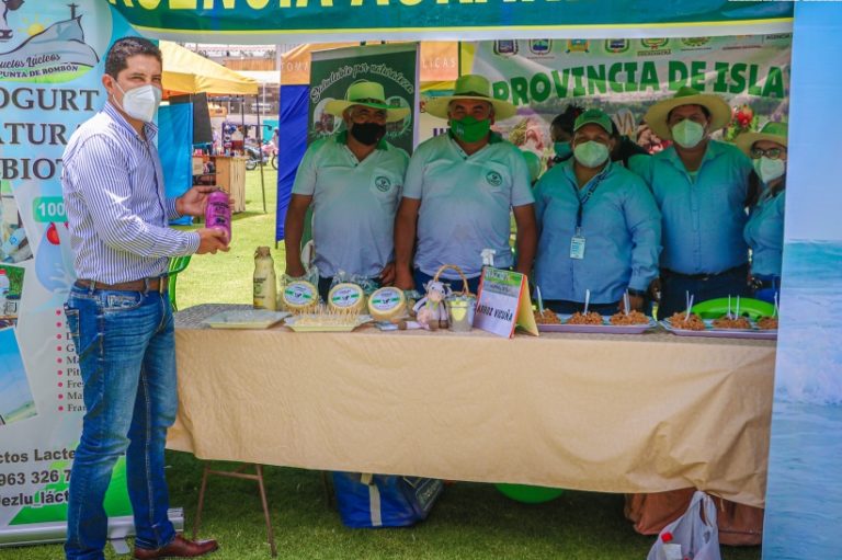 Productores del valle de Tambo participan en Expo Agro