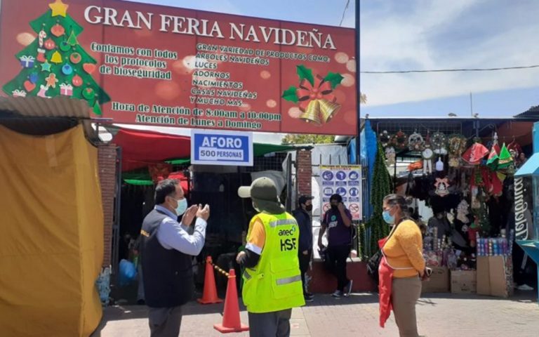 Asociación de Artesanos Deán Valdivia inauguran feria navideña en estadio Melgar de Arequipa