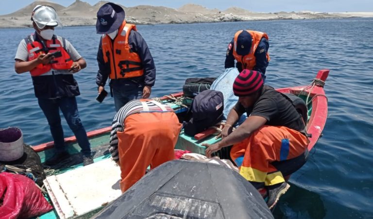 Ilo: Diecisiete pescadores investigados extracción ilegal de especies acuáticas