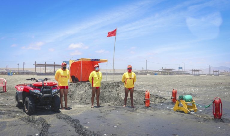 Punta de Bombón: primera playa ya cuenta con salvavidas