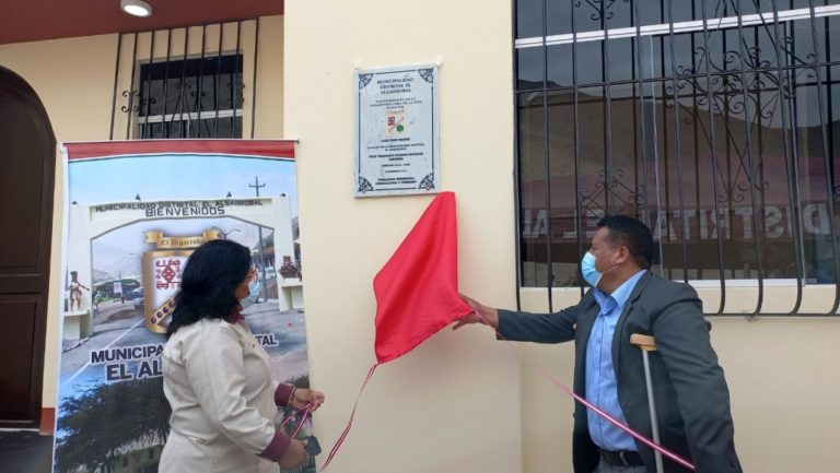 Inauguran mejorada infraestructura de la sede municipal de El Algarrobal