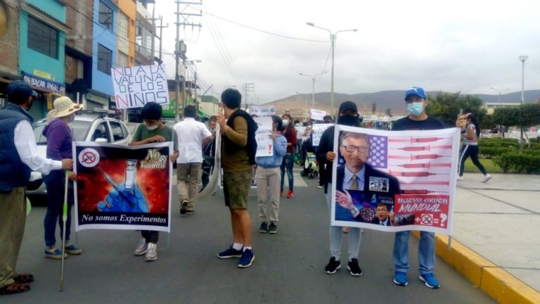 Mollendo: Protestan contra restricciones y vacunación obligatoria