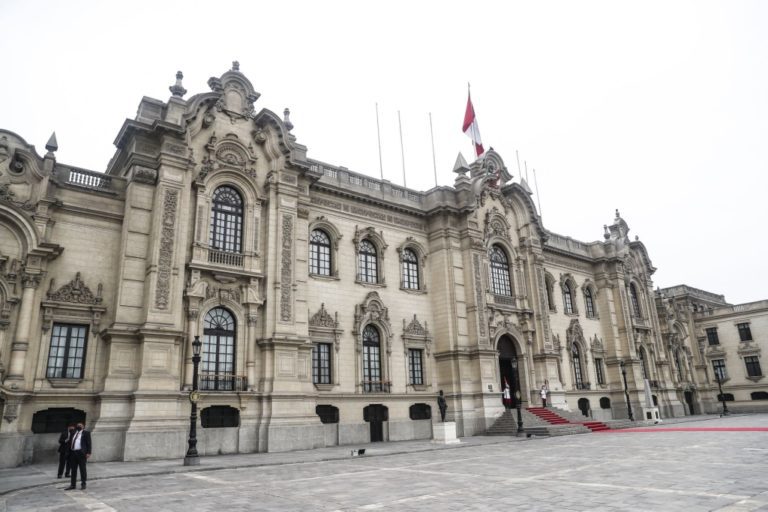 Palacio ocultó a la Fiscalía 43 visitas de los sobrinos del presidente