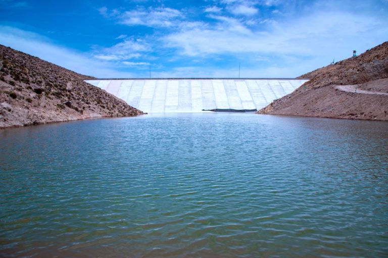 Represa Cularjahuira construida por Southern Perú y Midagri realiza primeras pruebas hidráulicas