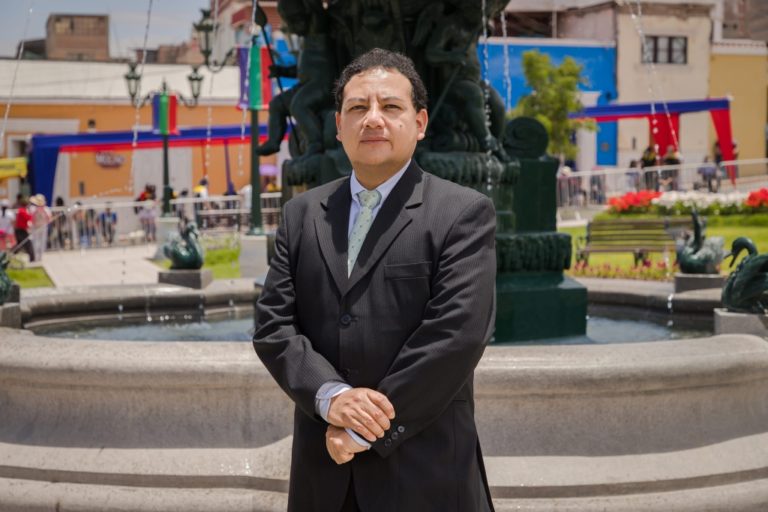 Eligen a Wilfredo Saira, como nuevo decano del Colegio de Contadores Públicos de Moquegua 