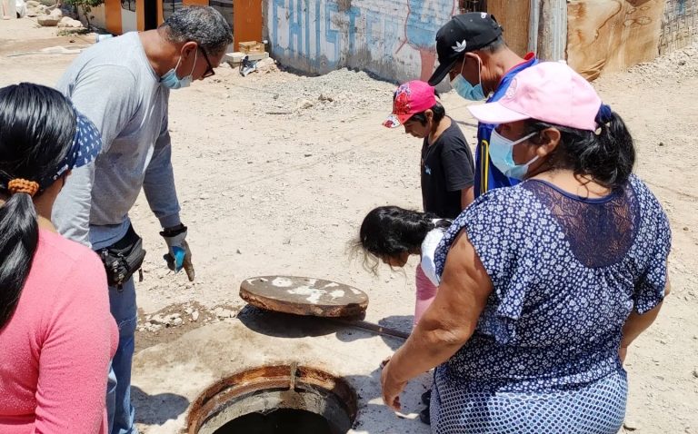 Matarani: Realizan trabajos de limpieza de desagüe en Asociación Mar Azul