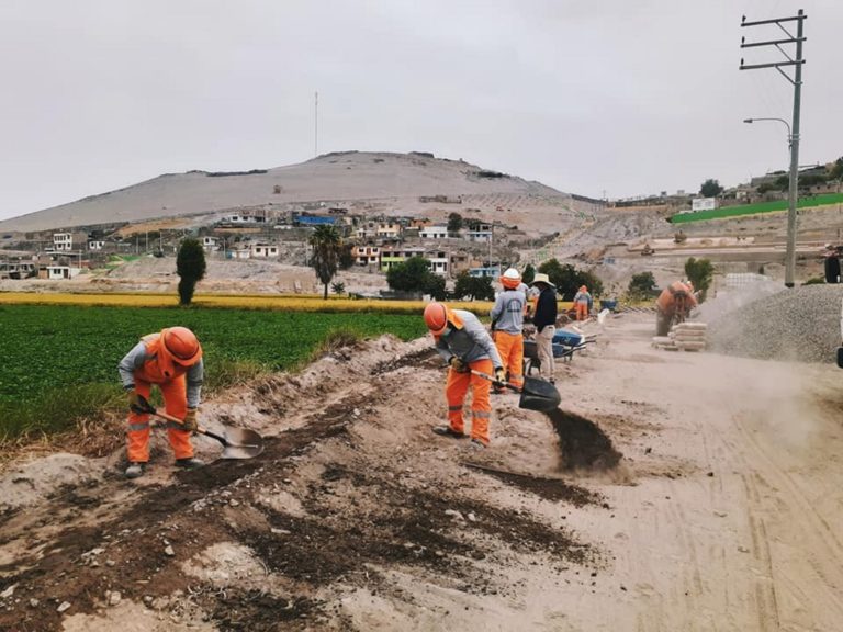 Deán Valdivia: inician obra de mejoramiento de transitabilidad de vías colindantes a cementerio de La Curva