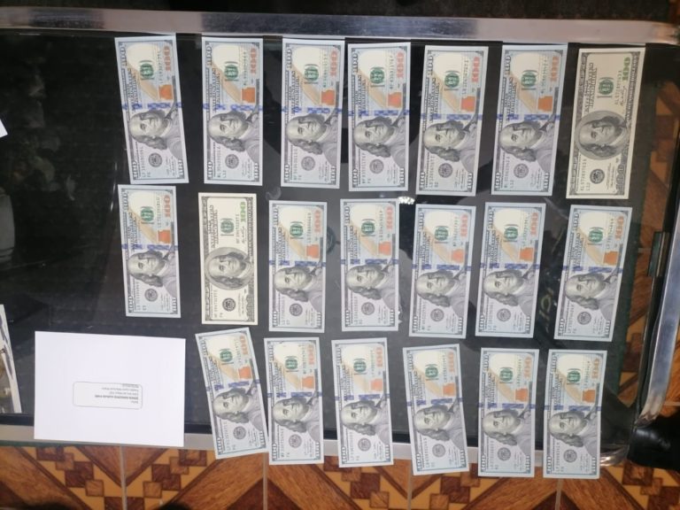 Encuentran más de 3 mil dólares en casa de gobernador regional Zenón Cuevas