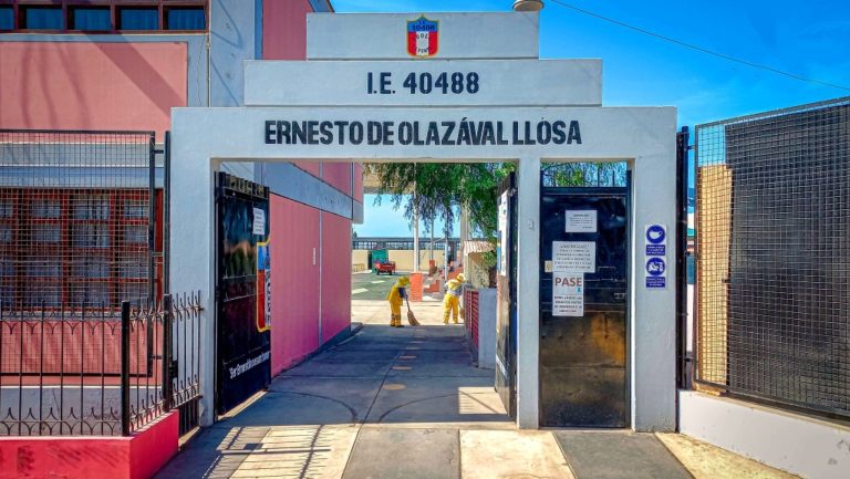 Campaña de limpieza y fumigación en colegio Edoll de Punta de Bombón