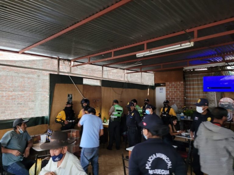 Moquegua: Clausuran bares clandestinos sin permiso municipal, ni medidas sanitarias