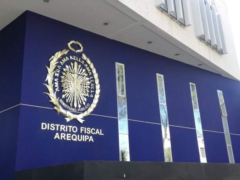 Arequipa: Dan prisión a hombre que atacó con cuchillo a mujer