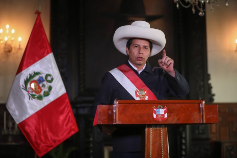 Presidente Castillo anuncia recomposición del Gabinete Ministerial