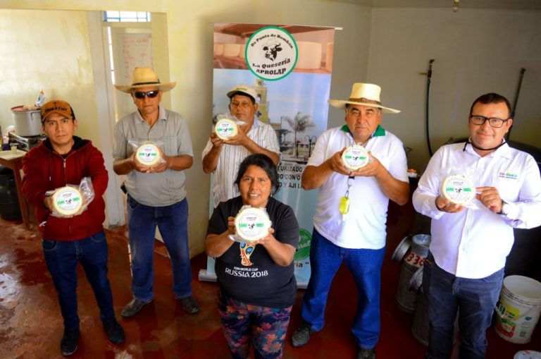 Productores lácteos implementan planta quesera en Punta de Bombón