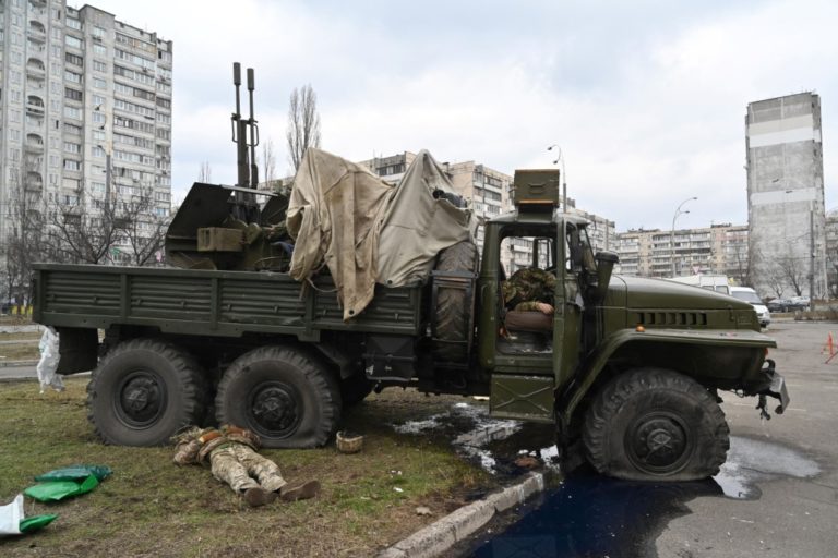 Ucrania reportó la muerte de 2 800 soldados rusos en el segundo día de la invasión