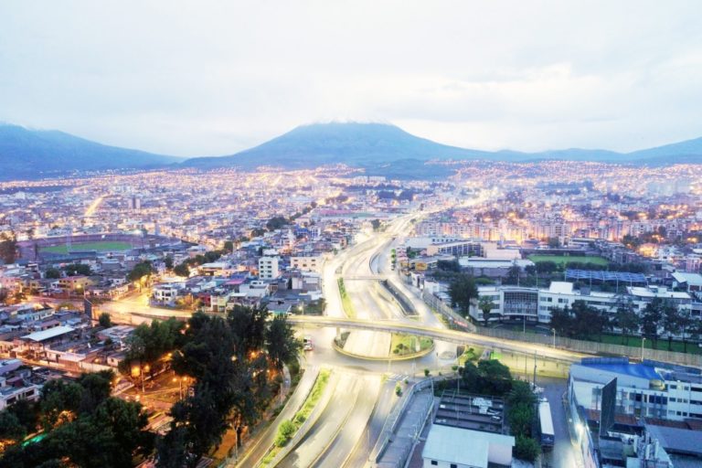 Economía arequipeña creció, economía de Moquegua estancada en el 2021