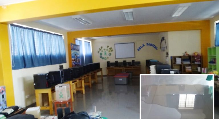 Matarani: Colegio Miguel Grau se inundó previo al inicio de clases