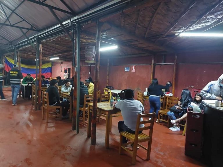 Arequipa: bar frecuentado por delincuentes extranjeros es clausurado