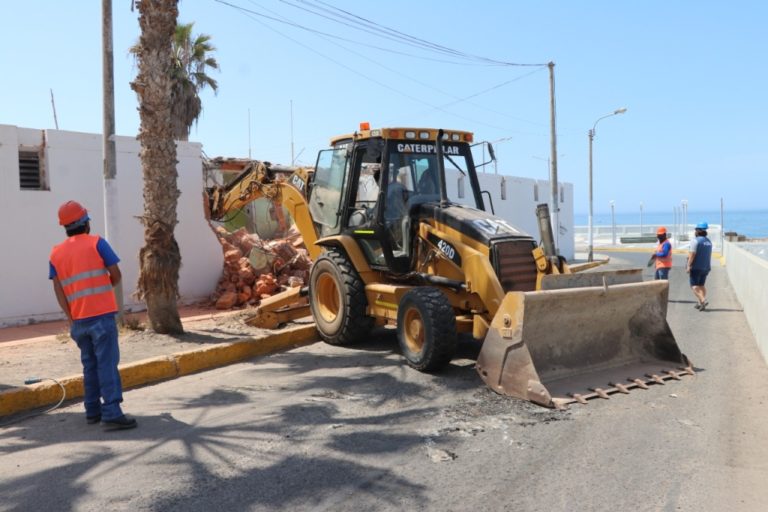 Municipalidad Provincial de Islay inicia demolición del ex Hotel de Turistas de Mollendo