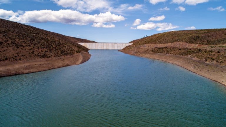 Represa Cularjahuira construida por Southern Perú en Candarave continúa almacenando agua