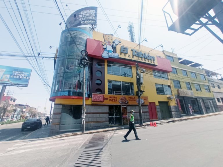 Arequipa: robaron conocida pollería de la avenida Mariscal Castilla