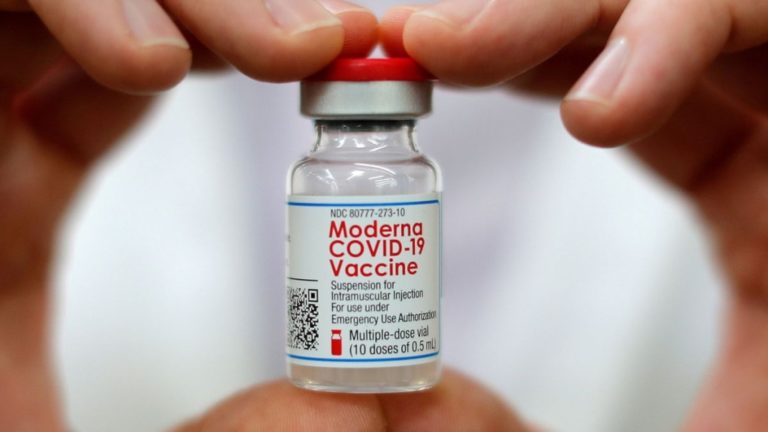 Región Arequipa recibió el primer lote de vacunas de laboratorio Moderna