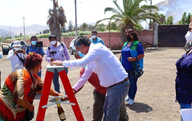 Colocan primera piedra en obra de mejoramiento de acceso a Chucarapi