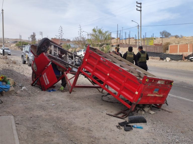 Moquegua: Choque entre motocarga y camión deja un herido
