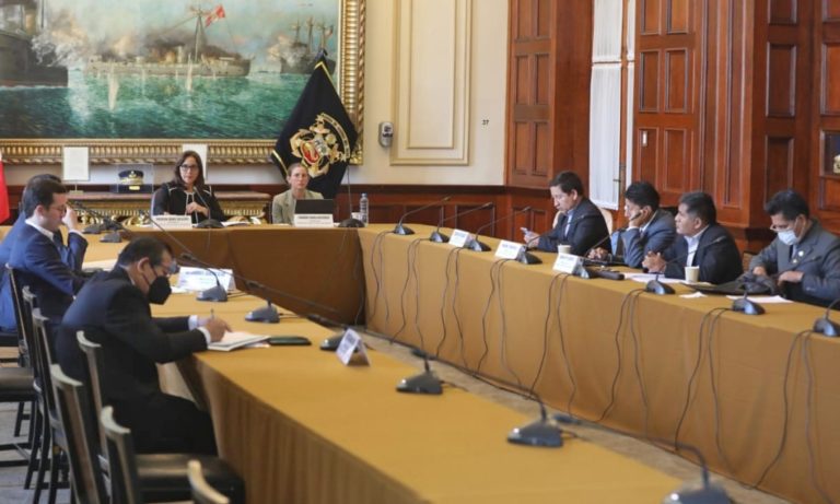Comisión de Constitución archiva propuesta de referéndum para convocar asamblea constituyente