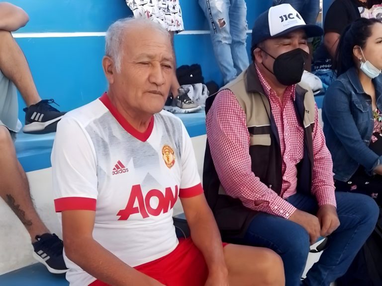 Jamocho Rodríguez no estudia hace 54 años, pero sí ofende a la Universidad de Moquegua
