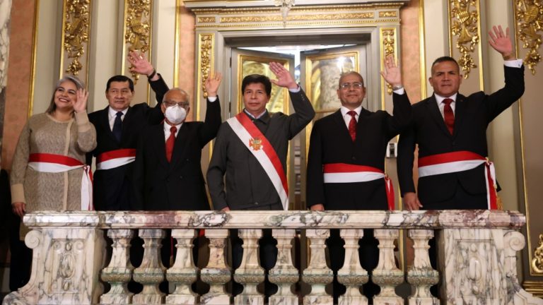Presidente Pedro Castillo tomó juramento a cuatro nuevos ministros de Estado