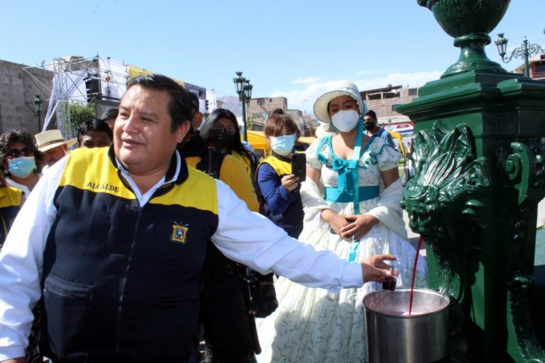 Vino y pisco brotarán de piletas de la Plaza de Armas, por aniversario de Moquegua