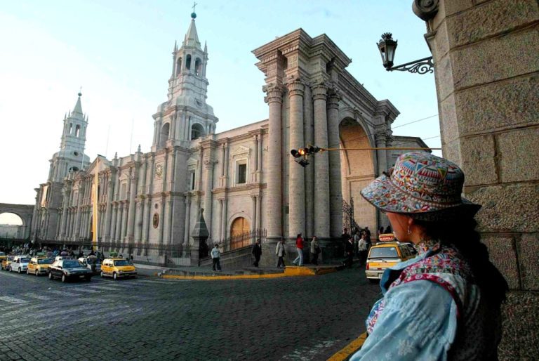 Arequipa consolida su economía, Moquegua, Tacna y Puno estancadas