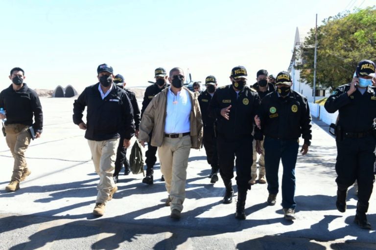 Caravelí: ministro de Interior llegó a zona de conflicto en Atico
