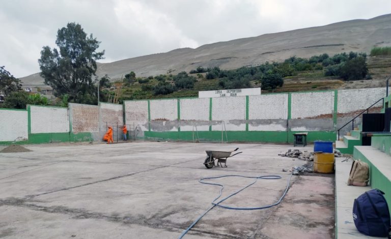 Deán Valdivia: inician remodelación de losa deportiva San Juan en El Arenal