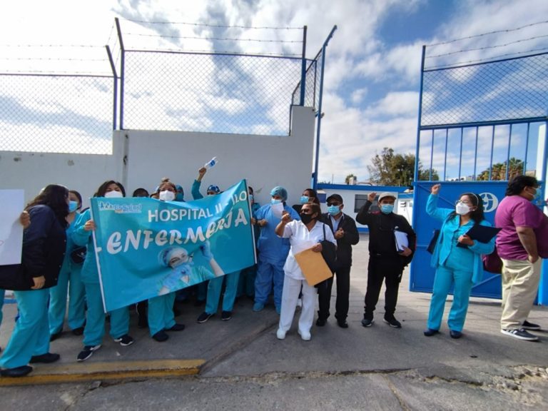 Trabajadores de EsSalud Ilo en contra de reubicación de áreas de hospital