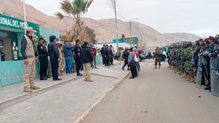 Contingente policial y fiscales llegaron a zona de enfrentamiento en Atico