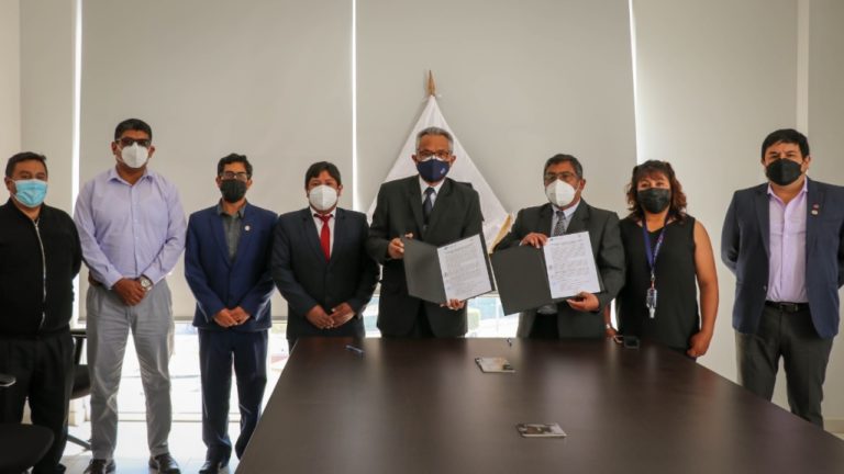 UNAM firma convenio con Instituto Inmaculada Concepción de Ubinas