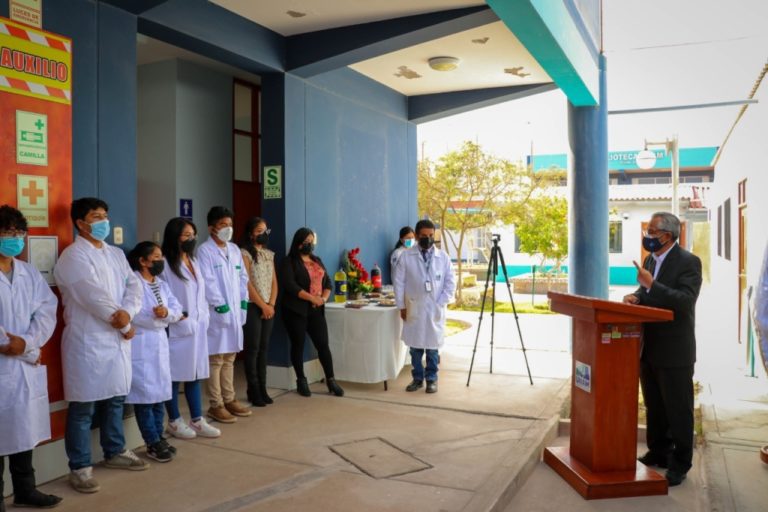 UNAM inaugura laboratorio de biología molecular y biotecnología 