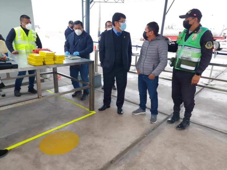 Pasajero llevaba maleta llena de cocaína en bus de la ruta Ilo – Tacna