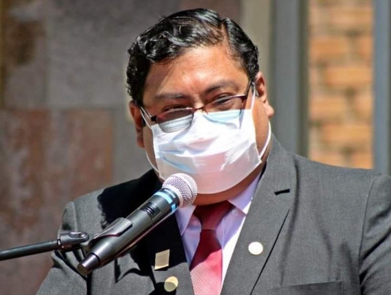 Arequipa: gerente de Salud fue impedido de ingresar a la Geresa por trabajadores