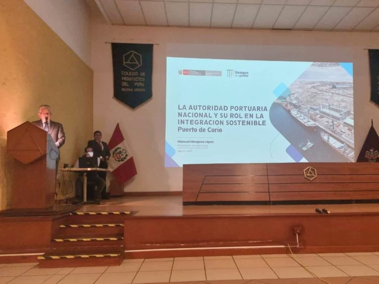 Edgar Rivera participó en panel sobre los desafíos de la integración sostenible del puerto Corío