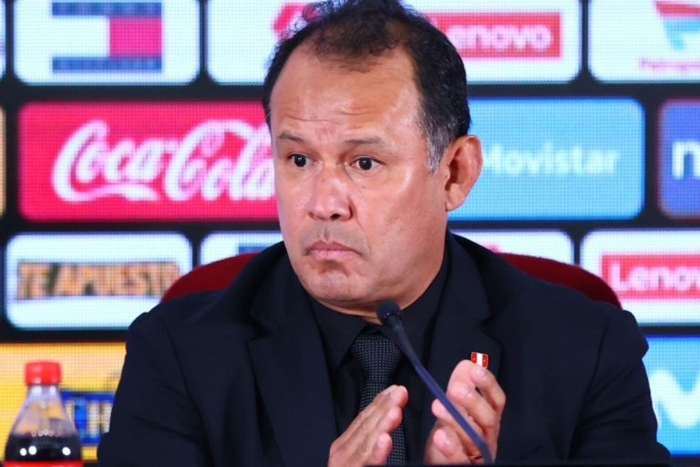Juan Reynoso dejó de ser el entrenador de la Selección Peruana