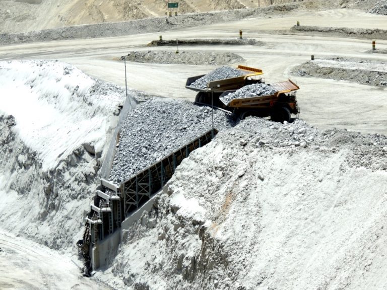 ¿Dónde están los S/ 7,604 millones canon minero y regalías recibidos por la región y gobiernos locales de Tacna?