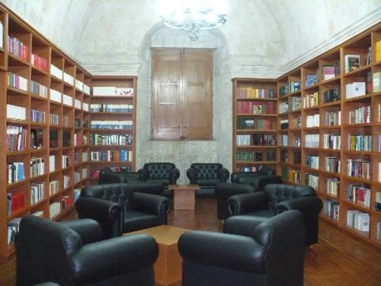 Más de 50 ejemplares se esfumaron de Biblioteca Regional Mario Vargas Llosa