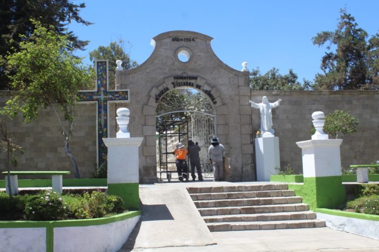 Programan recorrido nocturno en cementerio de Moquegua